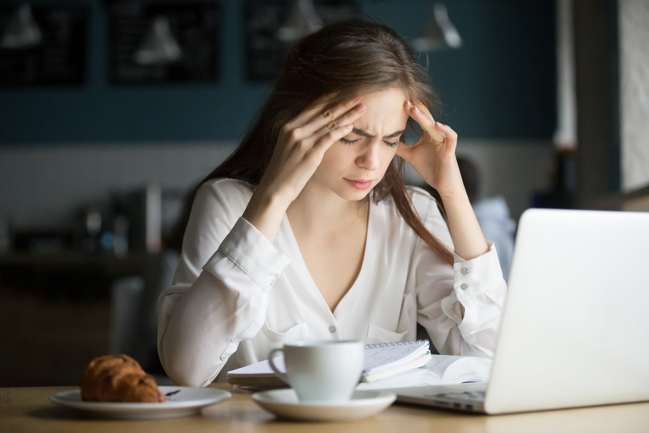 COMO CALMAR LOS SÍNTOMAS FÍSICOS DE LA ANSIEDAD Y EL ESTRÉS